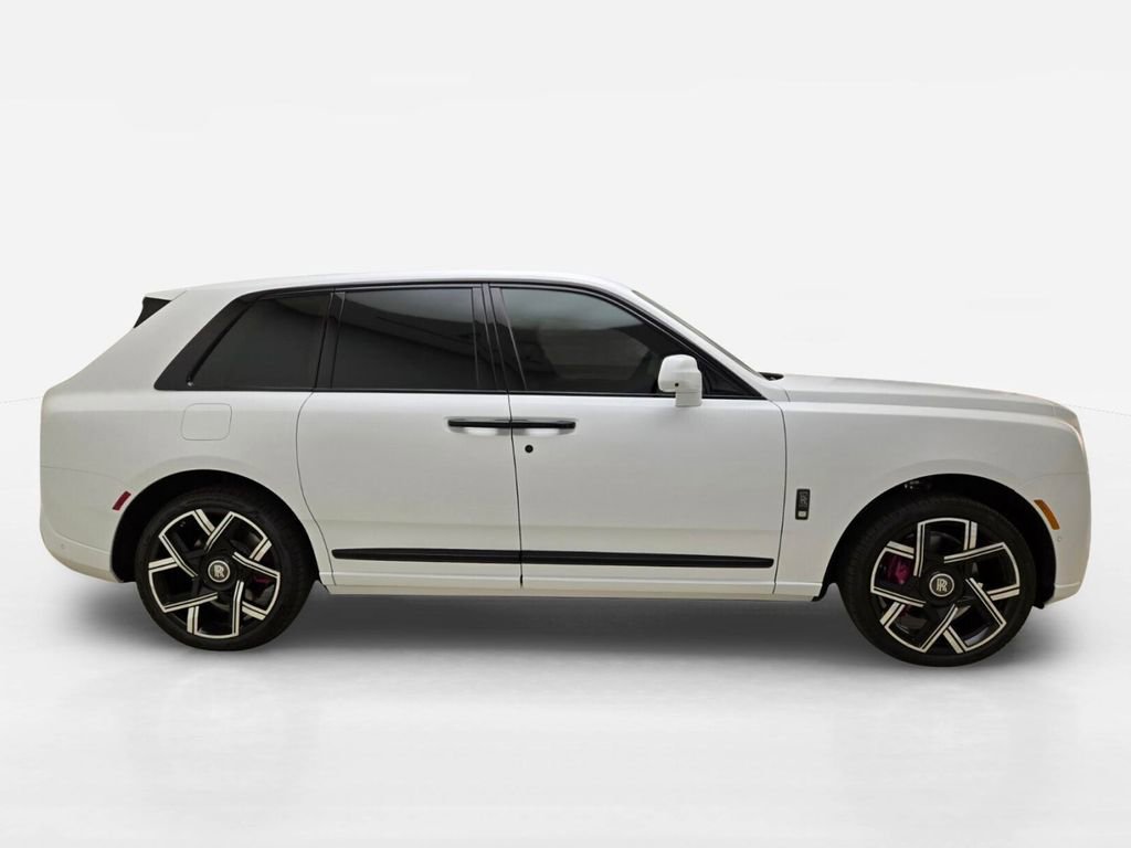 Certified 2026 Rolls-Royce Cullinan Black Badge AWD/4WD image 9