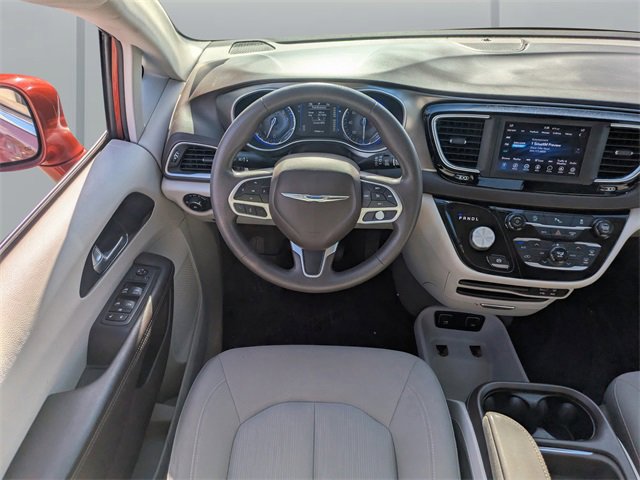 Used 2018 Chrysler Pacifica Touring Plus w/ Tire & Wheel Group image 16