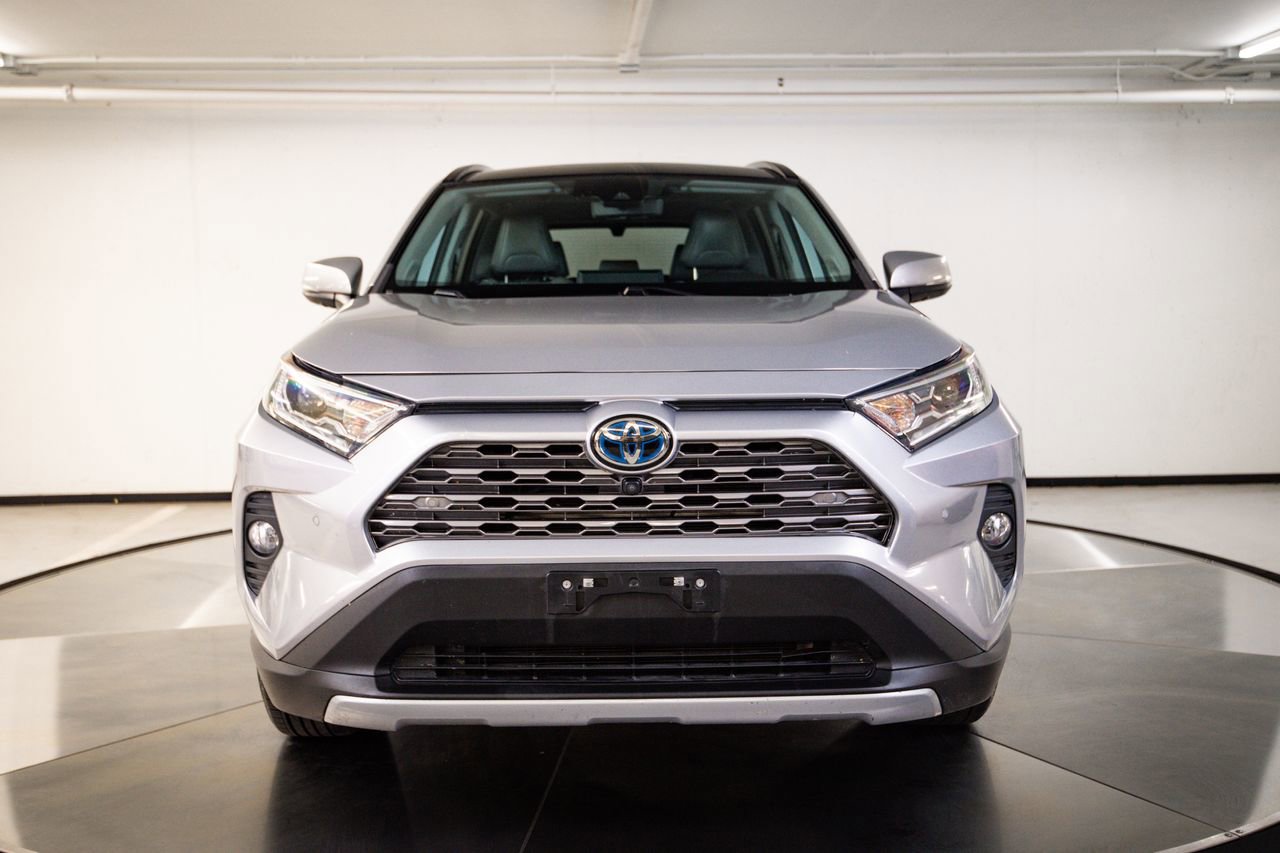 Used 2021 Toyota RAV4 Limited AWD/4WD image 10