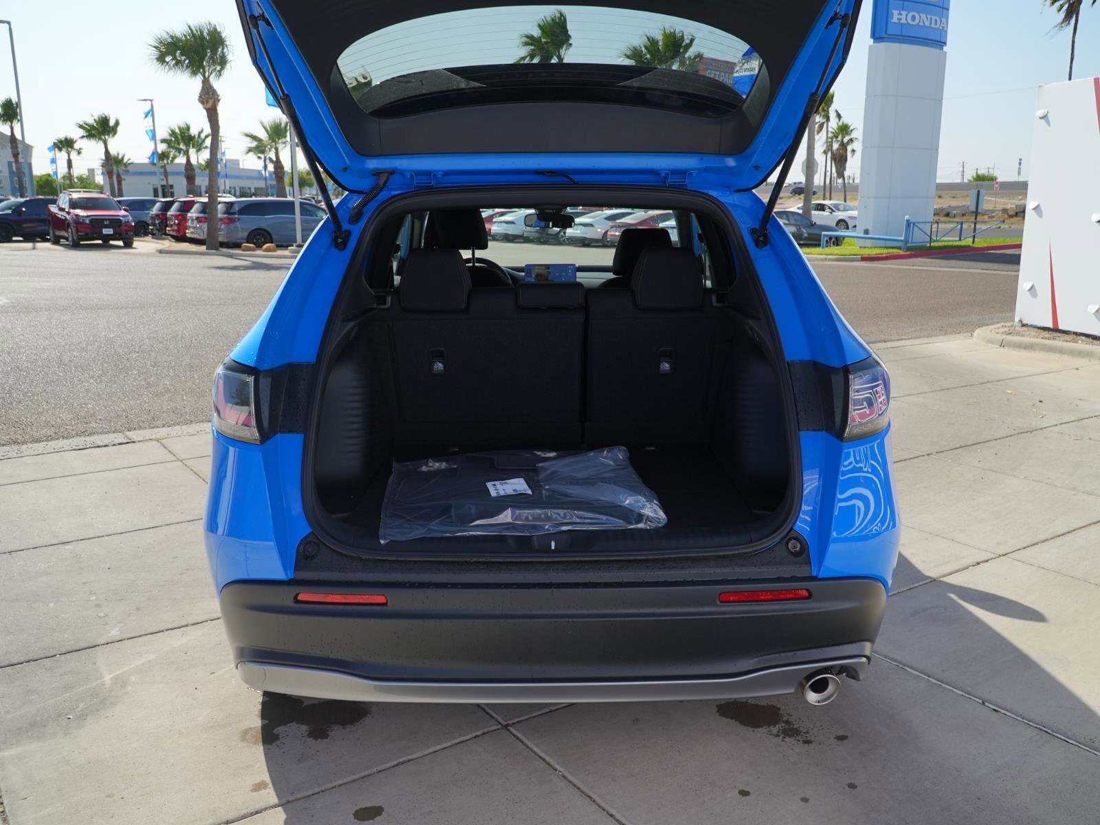 New 2026 Honda HR-V Sport image 7