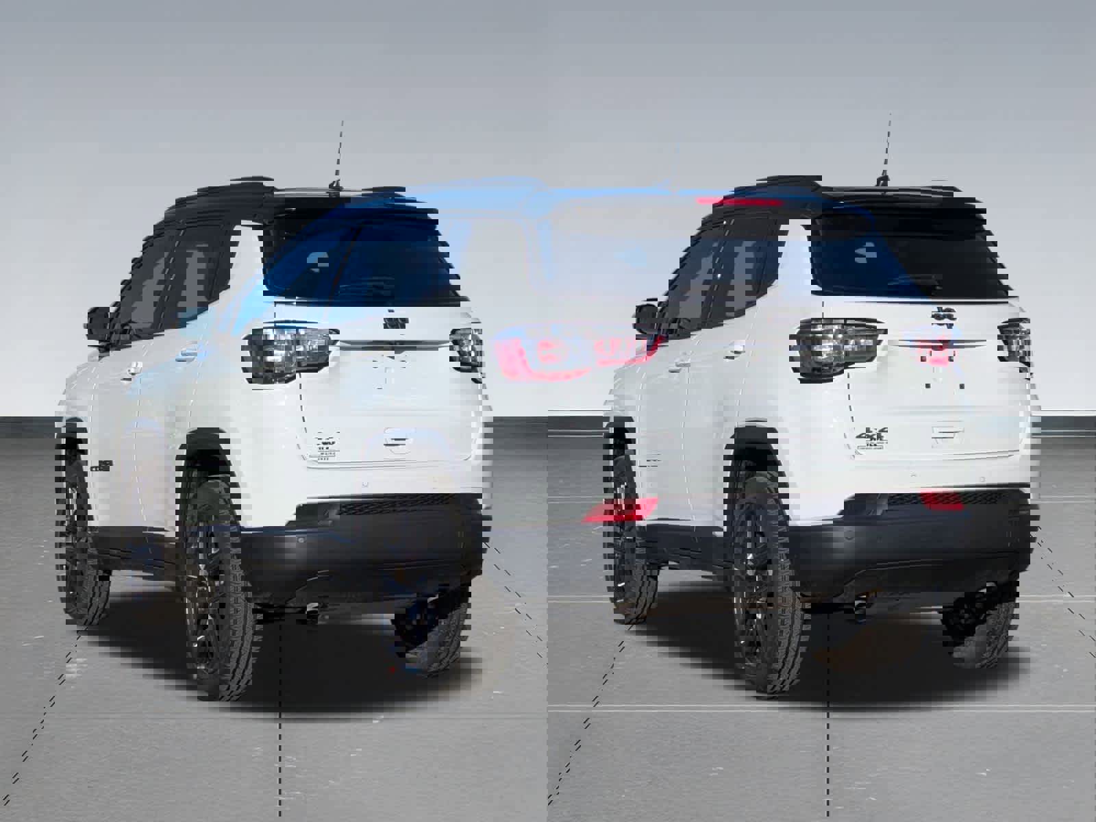 Used 2025 Jeep Compass Limited w/ Sun & Sound Group image 4