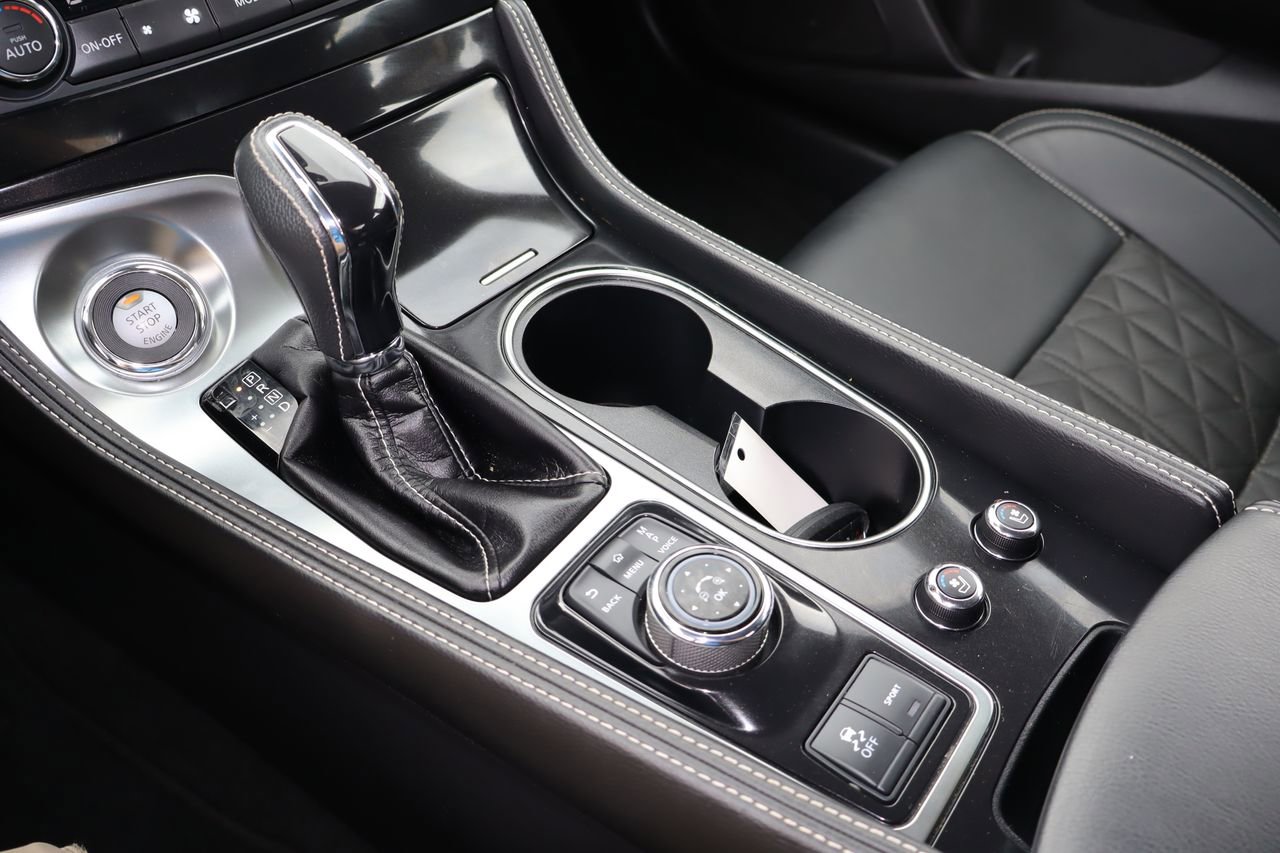 Used 2022 Nissan Maxima Platinum w/ Sport Mat Group FWD image 25