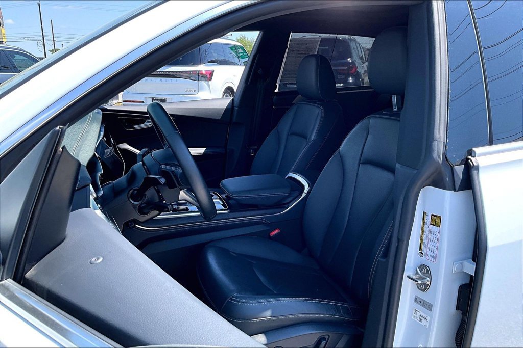 Used 2023 Audi Q8 Premium Plus w/ Premium Plus Package AWD/4WD image 35