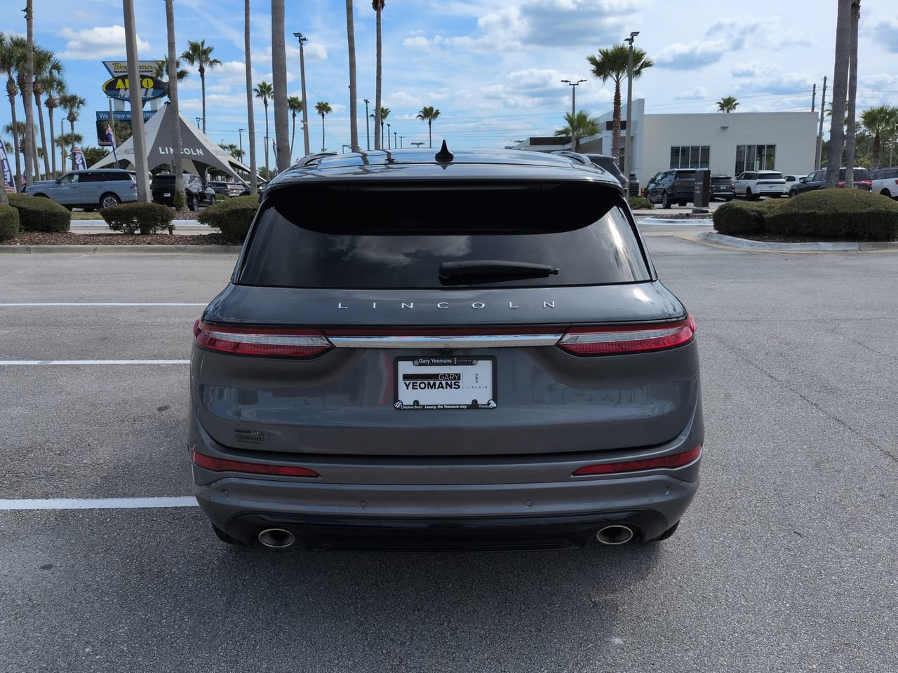 Certified 2026 Lincoln Corsair Reserve w/ Jet Appearance Package FWD image 5