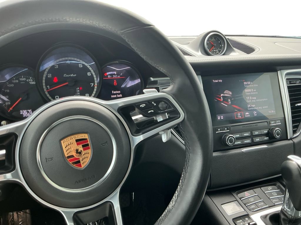 Used 2018 Porsche Macan Turbo AWD/4WD image 24