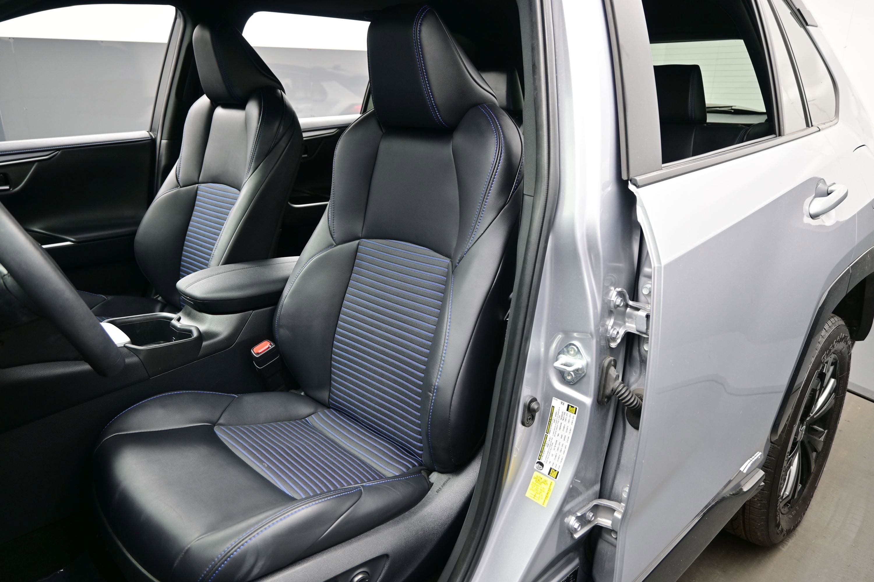 Used 2024 Toyota RAV4 XSE w/ Advanced Technology Package AWD/4WD image 12