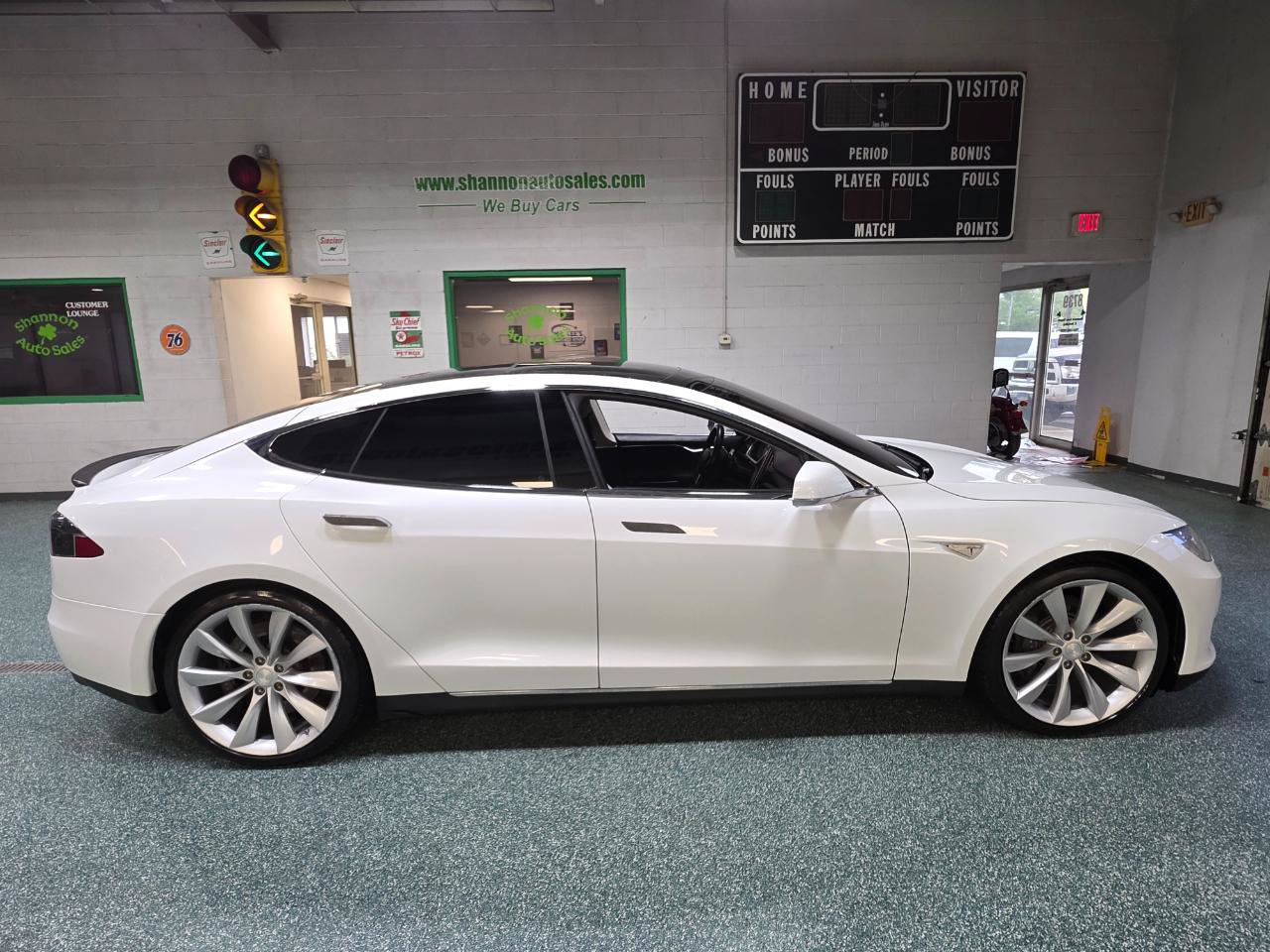 Used 2012 Tesla Model S Signature Performance RWD image 5