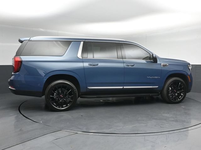 Used 2026 GMC Yukon XL Elevation w/ Elevation Premium Package AWD/4WD image 7