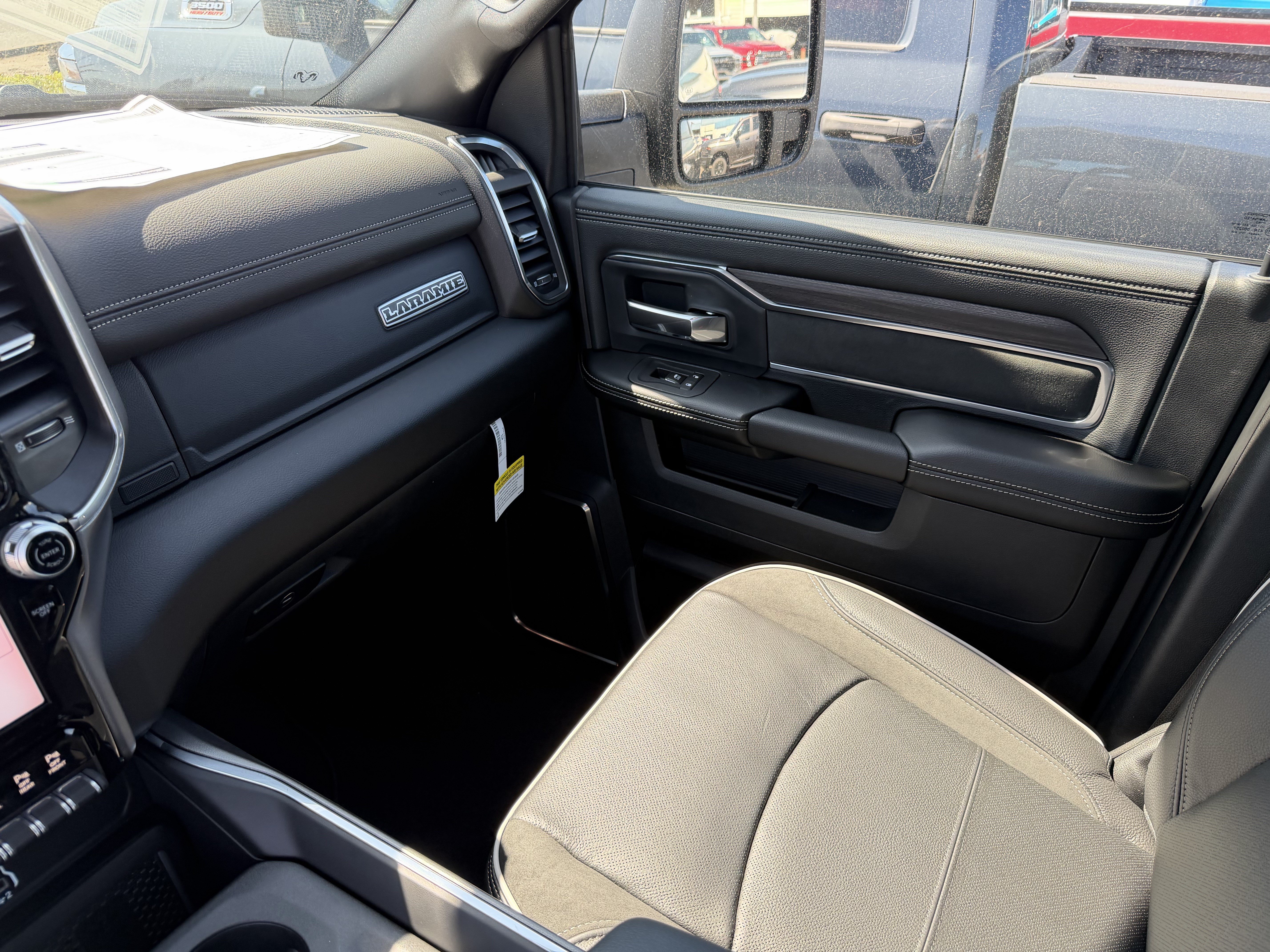 New 2026 RAM 3500 Laramie w/ Night Edition AWD/4WD image 24