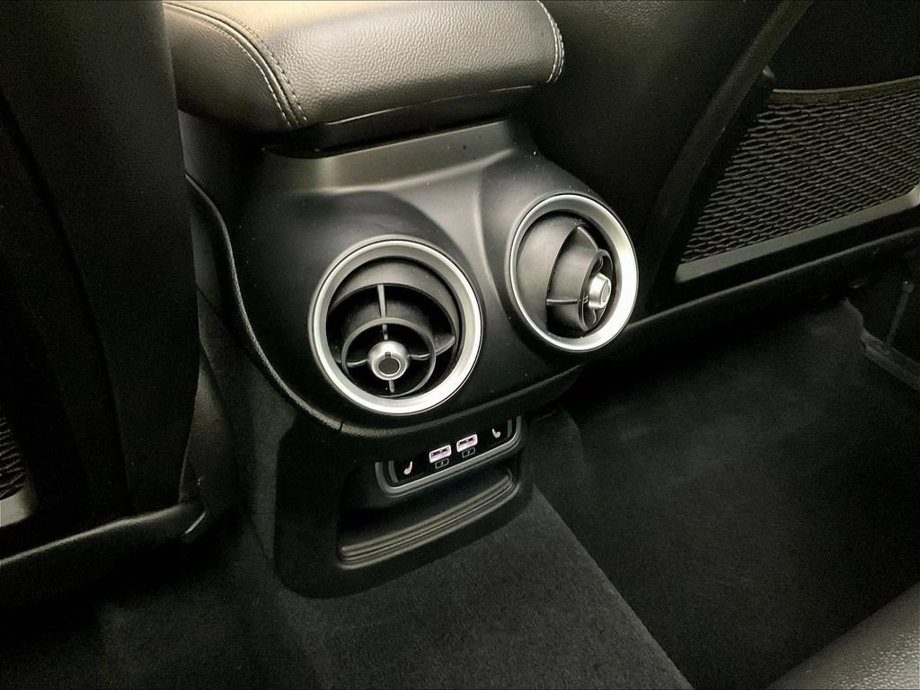 Used 2023 Alfa Romeo Stelvio Veloce AWD/4WD image 10