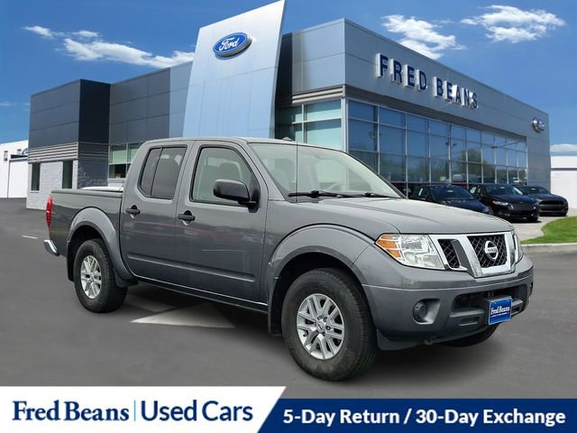 Used 2018 Nissan Frontier SV image 1