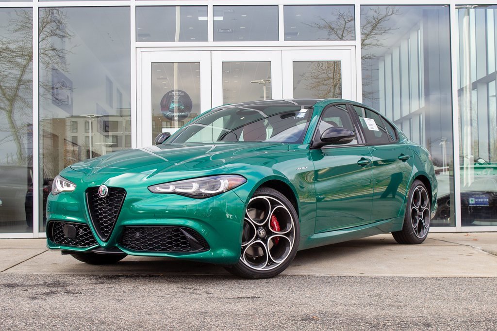 New 2025 Alfa Romeo Giulia AWD