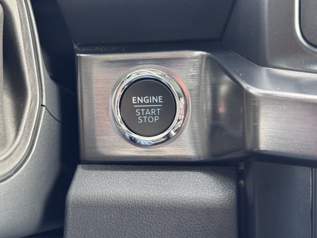 Used 2025 Ford F450 Lariat image 6