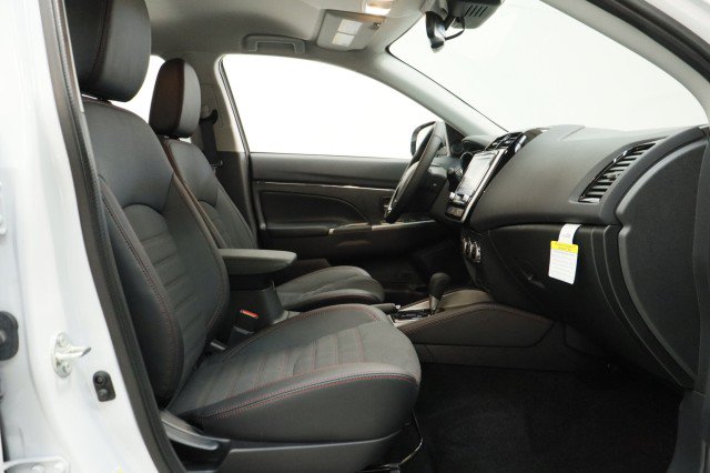 New 2027 Mitsubishi Outlander Sport SE AWD/4WD image 17