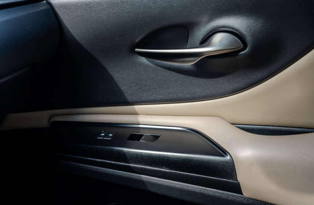 Used 2020 Lexus ES 350 image 24