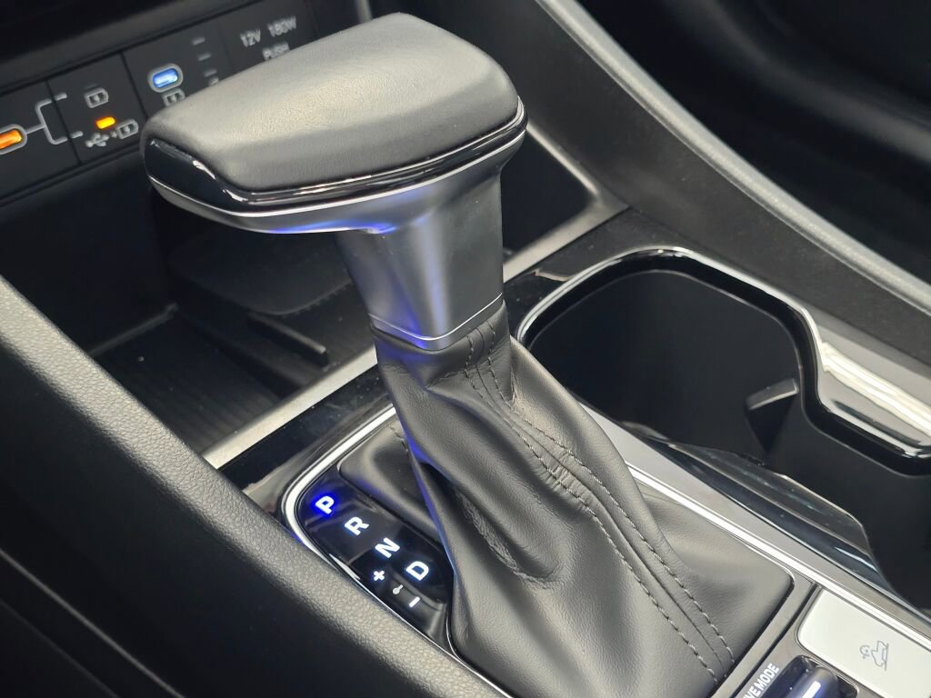 Used 2025 Hyundai Santa Cruz Limited image 35