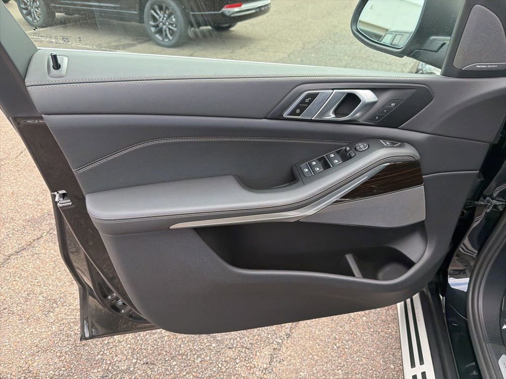 Used 2026 BMW X5 xDrive40i image 6