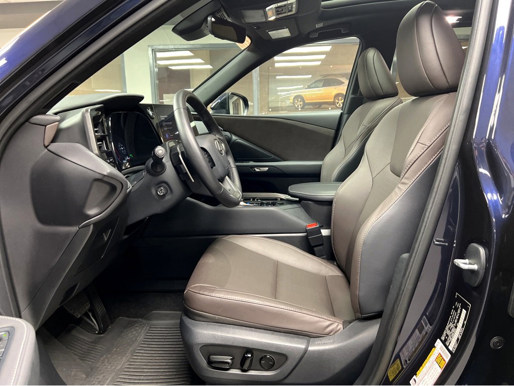 Used 2025 Lexus TX 350 AWD image 9