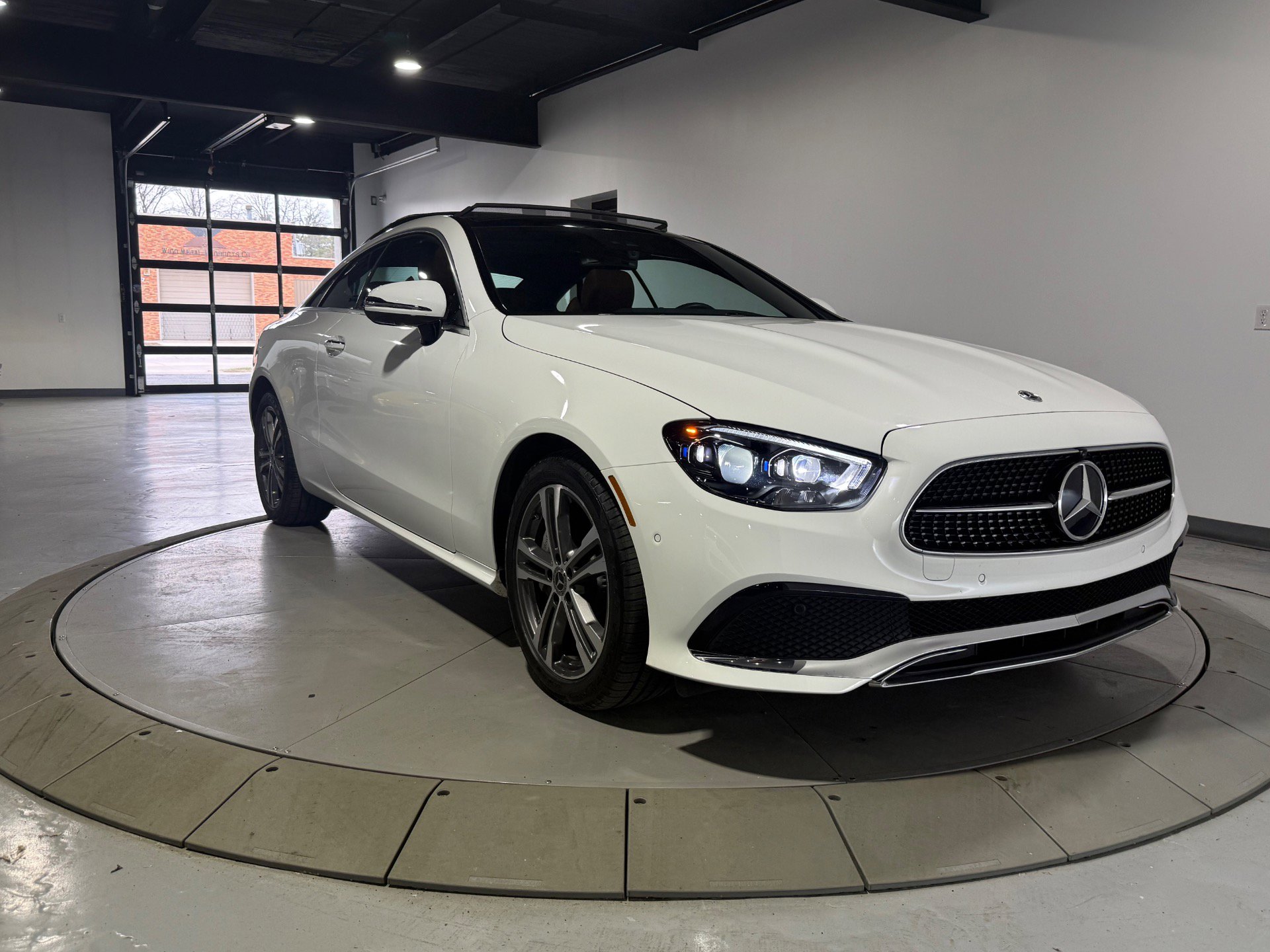 Used 2023 Mercedes-Benz E 450 4MATIC Coupe image 13