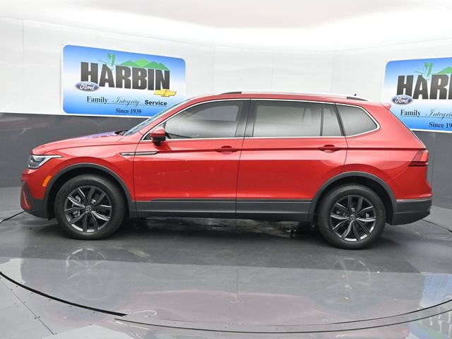 Used 2023 Volkswagen Tiguan SE FWD image 2