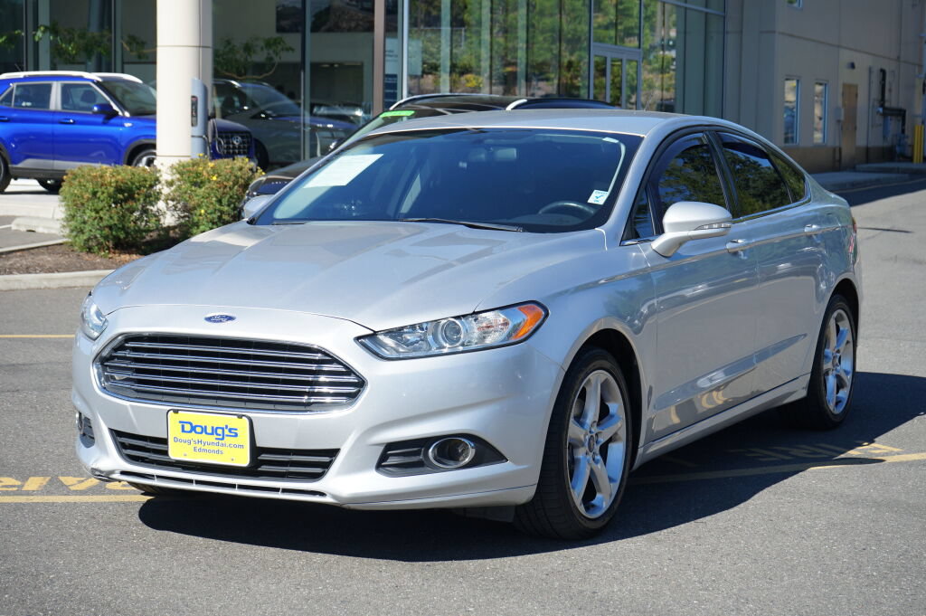 Used 2016 Ford Fusion SE