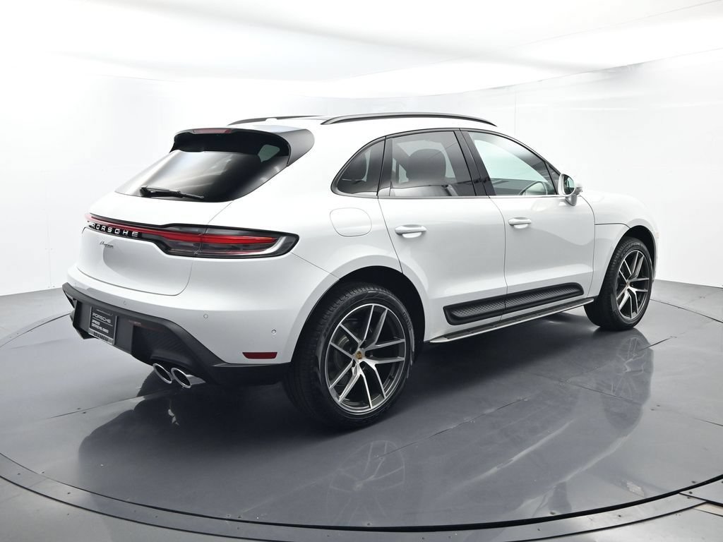 Certified 2025 Porsche Macan Turbo AWD/4WD image 15