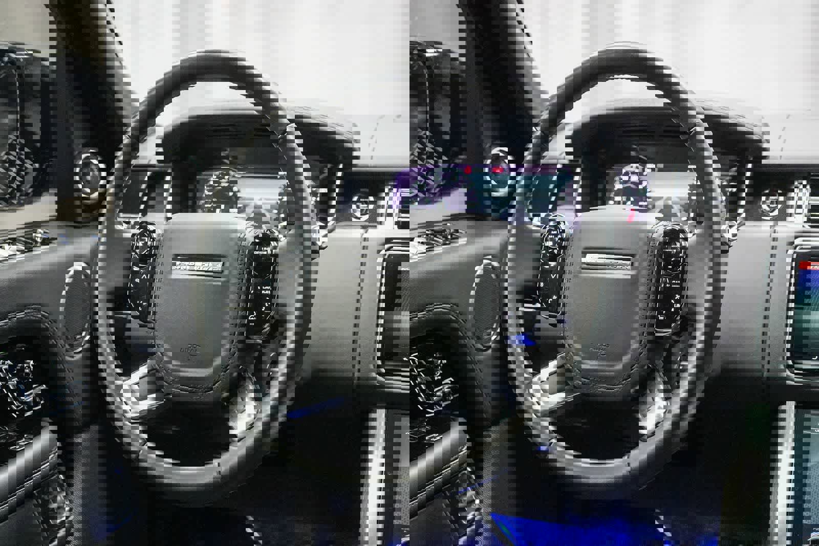 Used 2022 Land Rover Range Rover Westminster Edition image 14