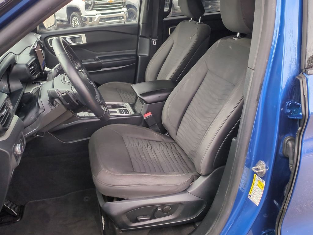 Used 2020 Ford Explorer XLT image 13