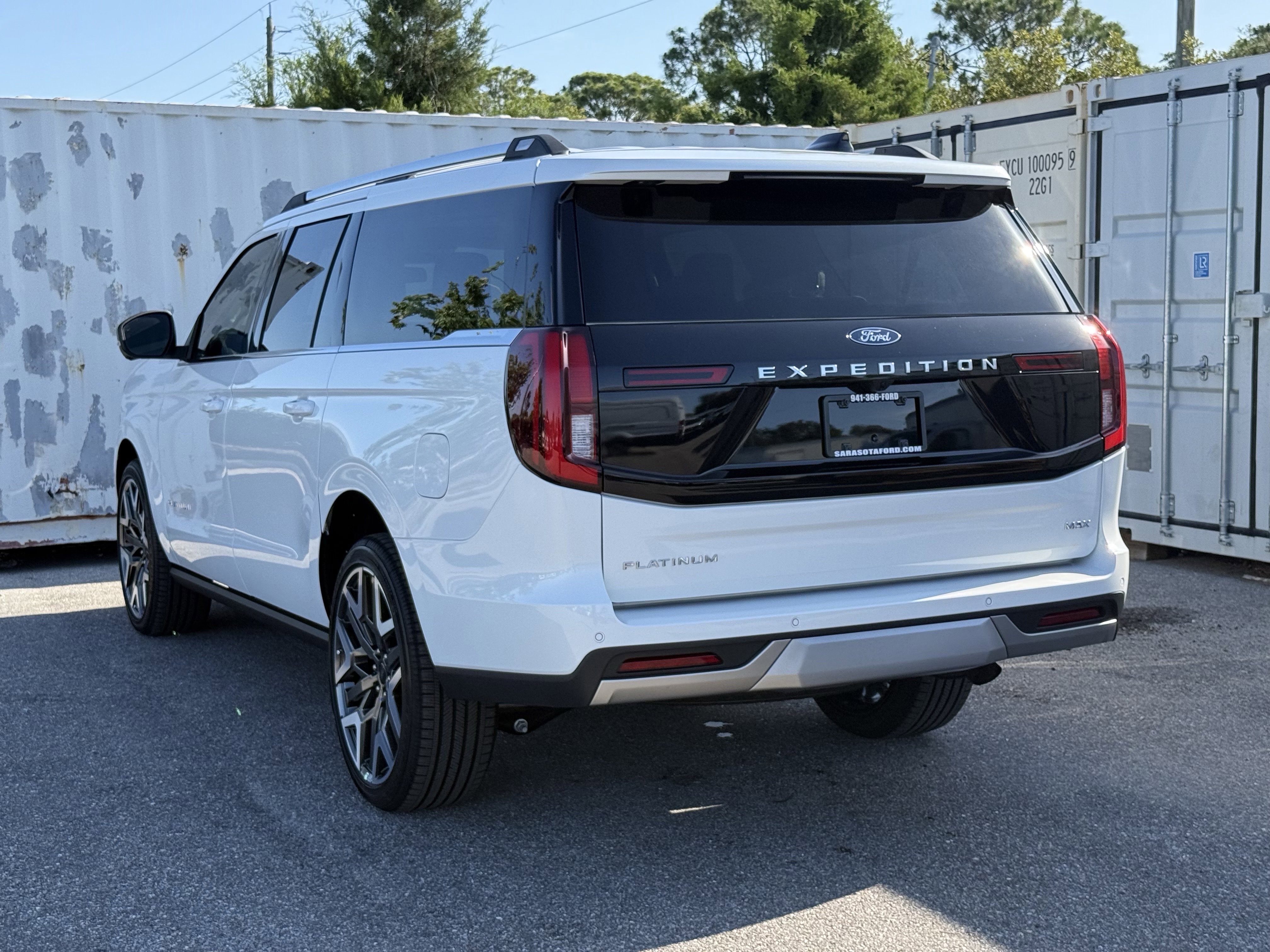 New 2026 Ford Expedition Max Platinum w/ Platinum Ultimate Package AWD/4WD image 7