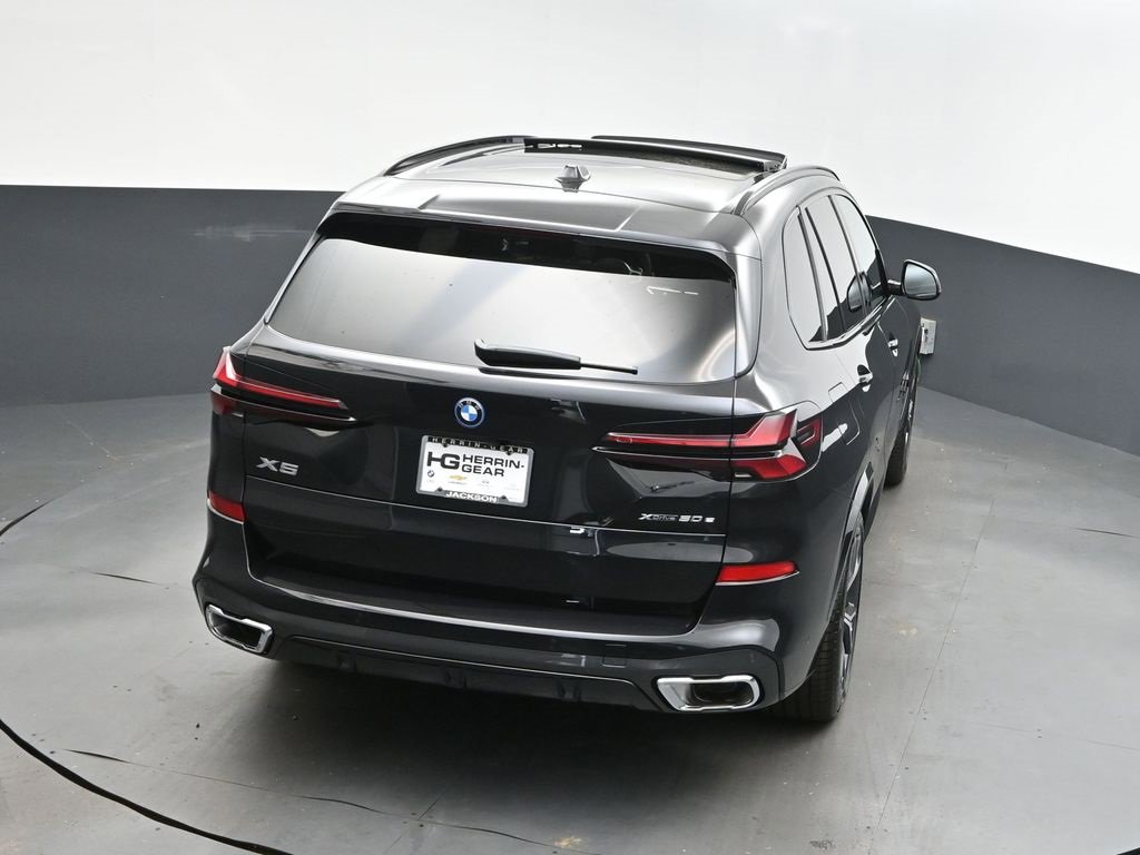New 2026 BMW X5 xDrive50e image 34