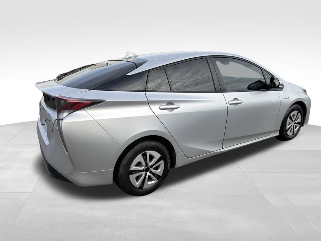 Used 2017 Toyota Prius One image 6
