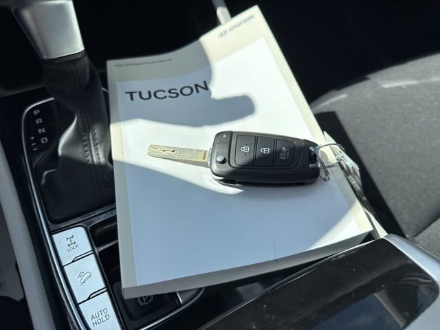 Used 2023 Hyundai Tucson SE image 38