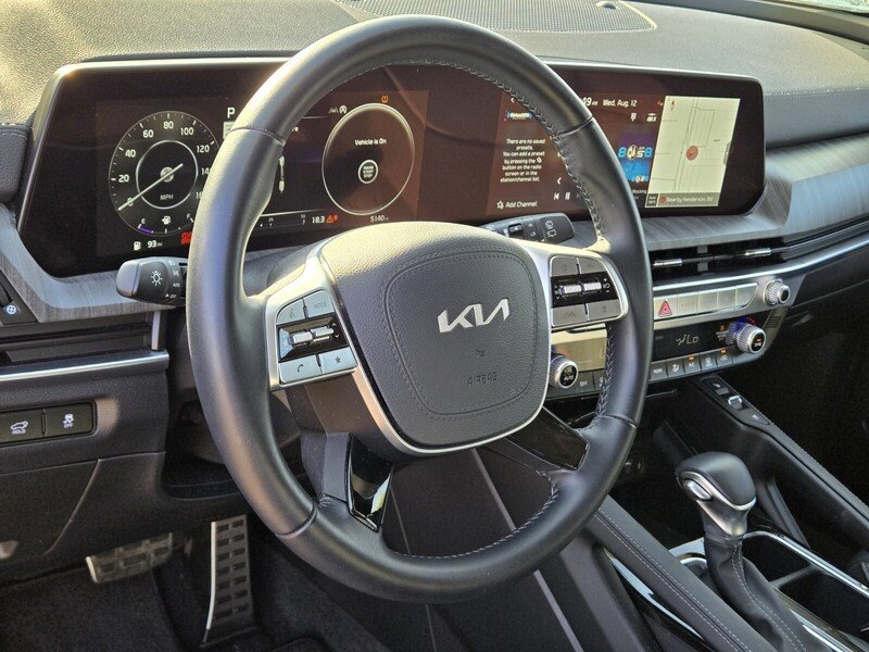 Certified 2025 Kia Telluride SX FWD image 18