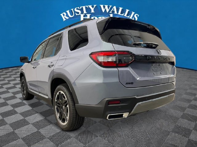 New 2026 Honda Pilot Touring image 5