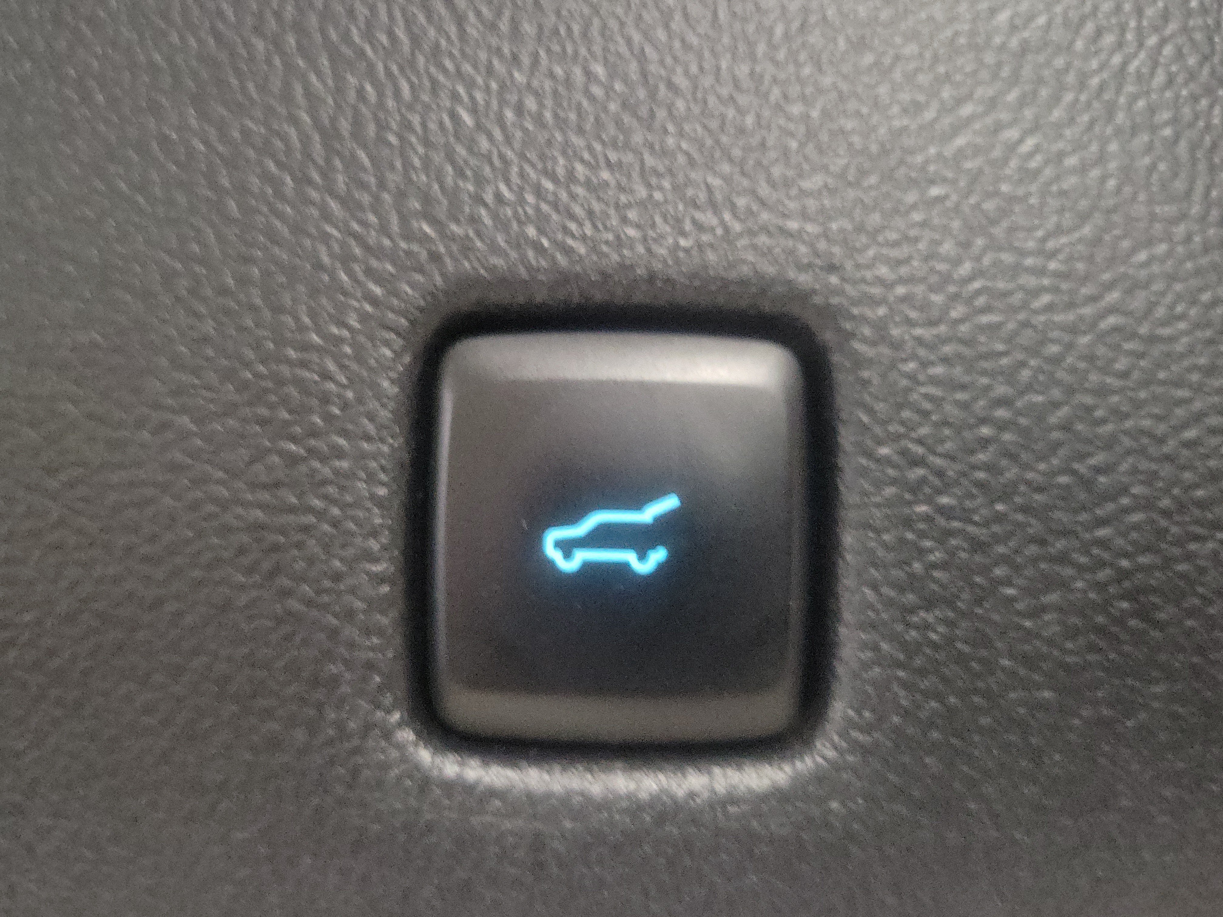 Used 2023 Ford Escape ST-Line FWD image 9