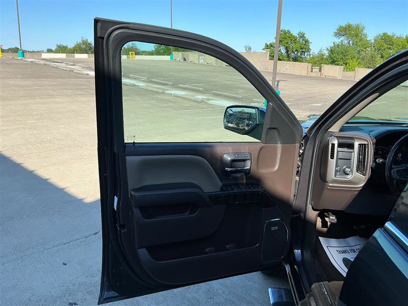 Used 2015 GMC Sierra 1500 Denali RWD image 27