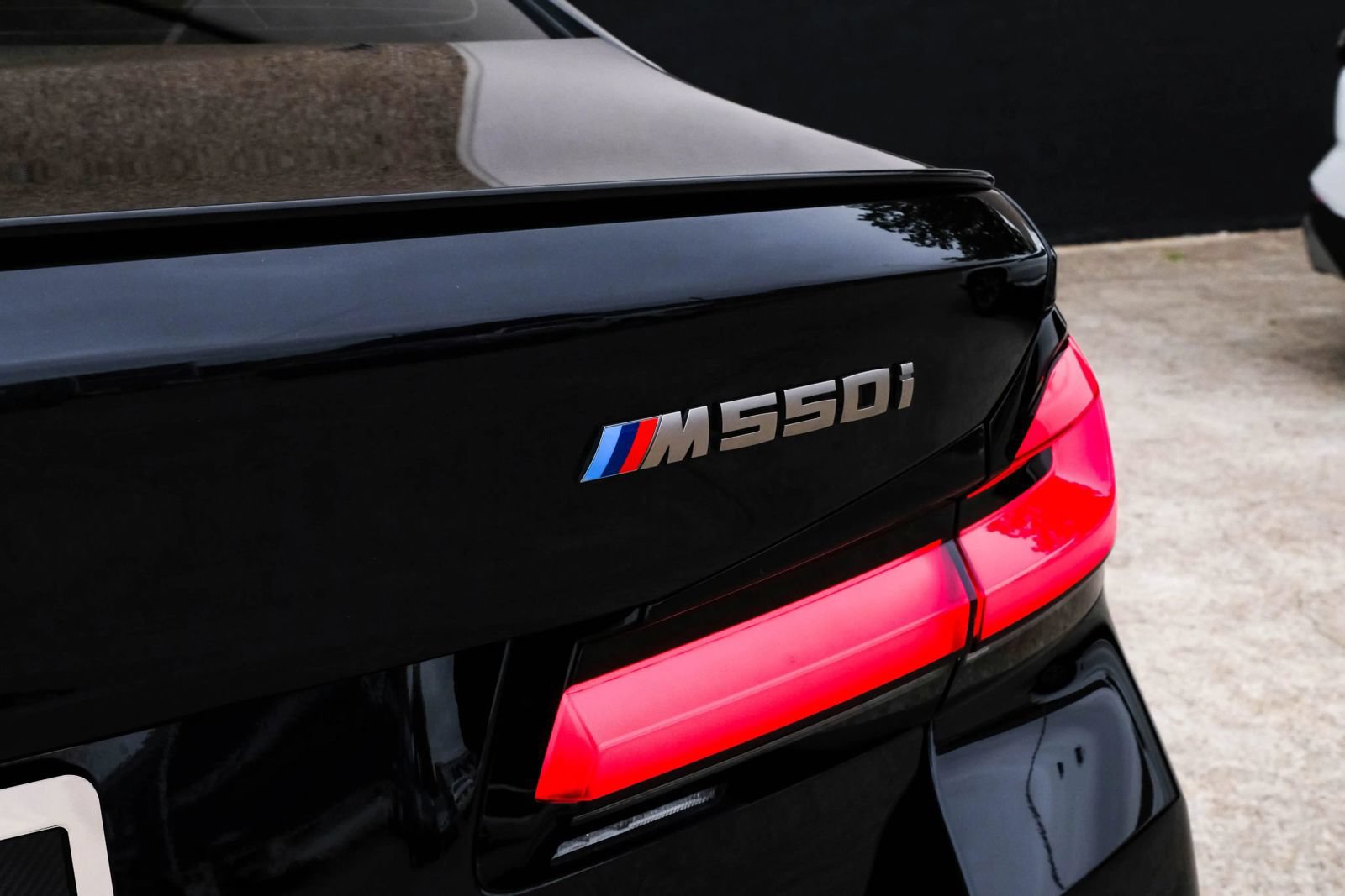 Used 2023 BMW M550i xDrive w/ Executive Package AWD/4WD image 61