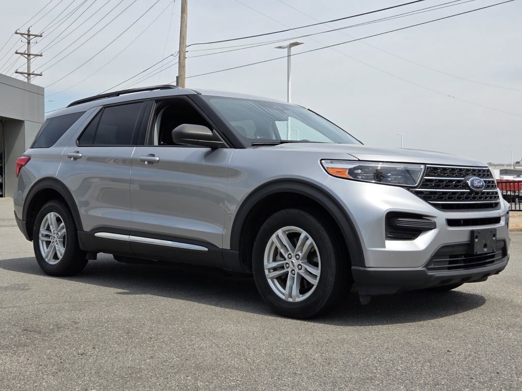 Used 2021 Ford Explorer XLT image 7