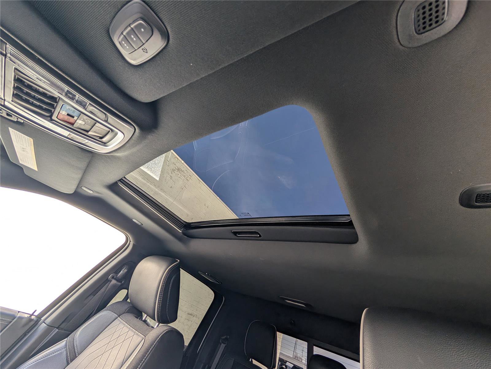 Used 2025 RAM 3500 Limited image 31