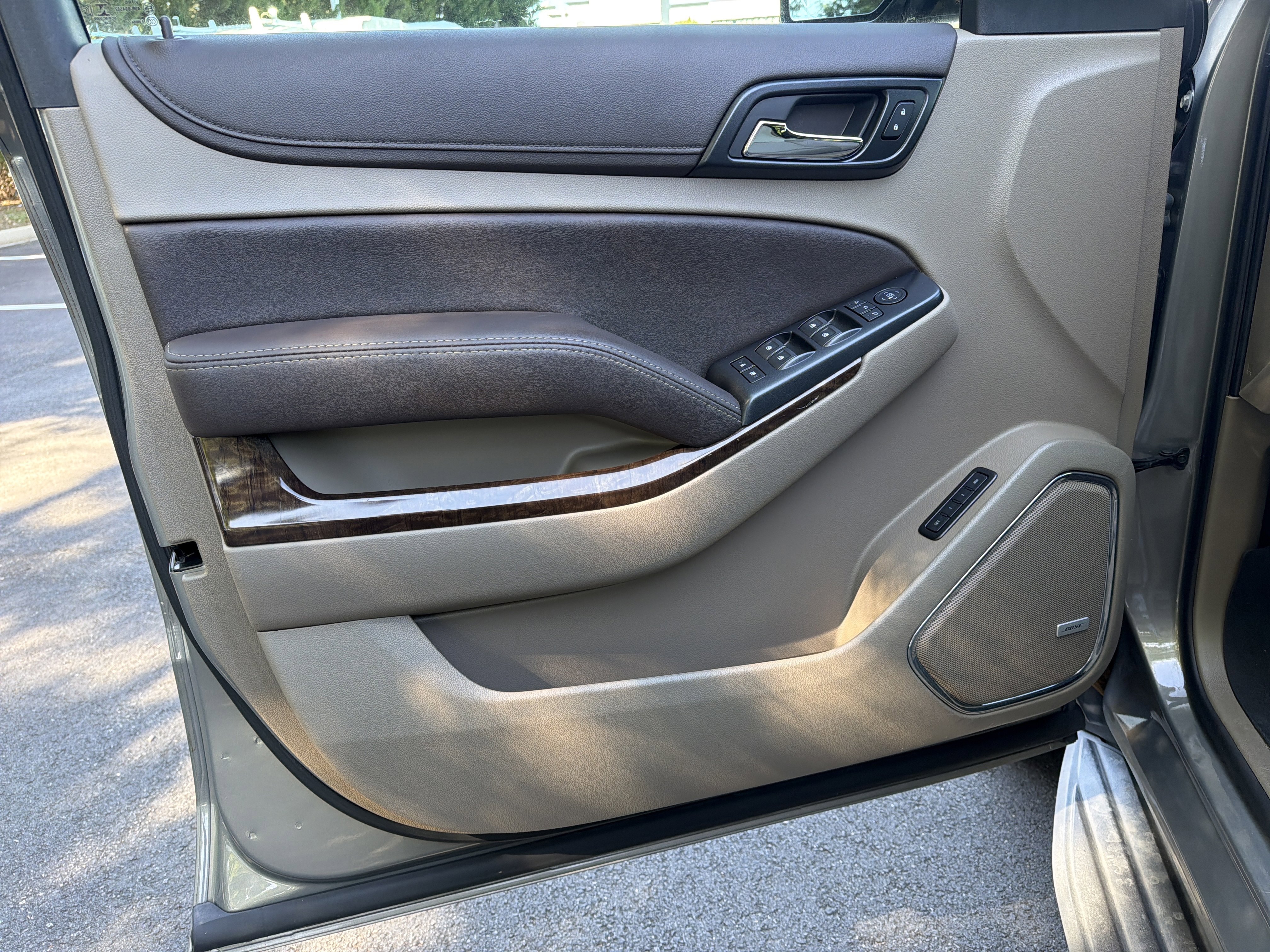 Used 2019 Chevrolet Tahoe LT AWD/4WD image 13