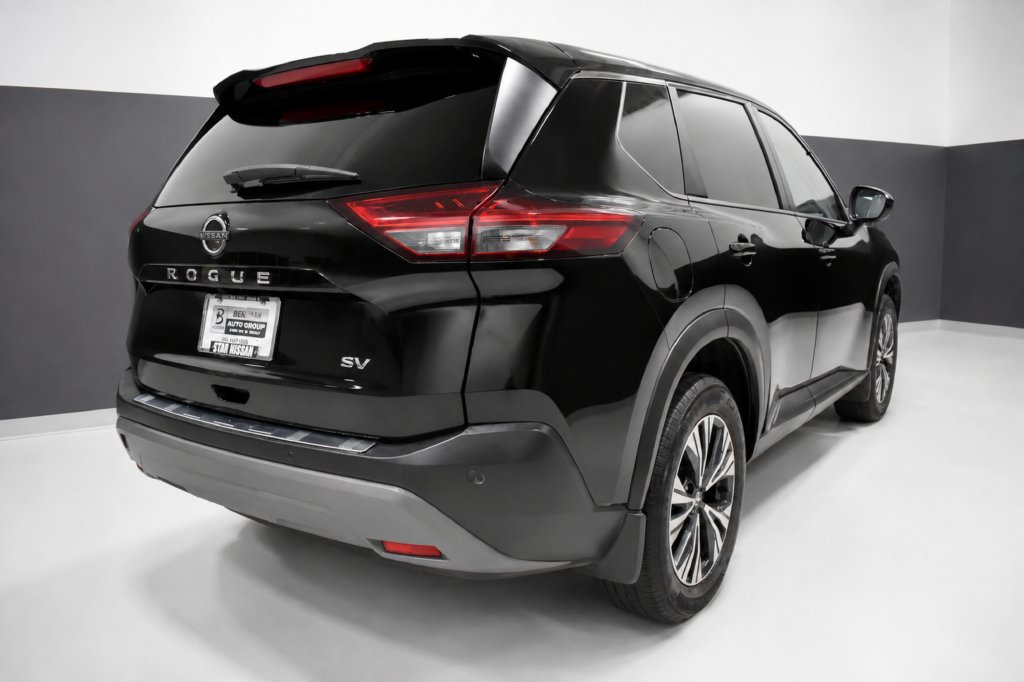 Used 2023 Nissan Rogue SV FWD image 8