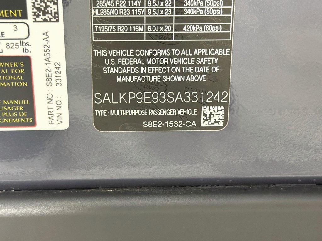 Certified 2025 Land Rover Range Rover SE AWD/4WD image 35