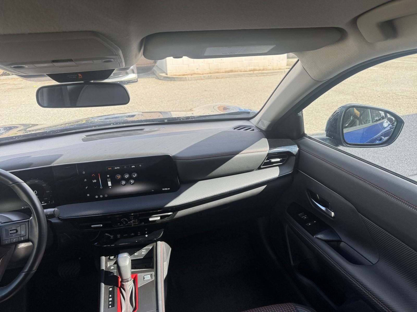 Used 2026 Nissan Kicks SR FWD image 34