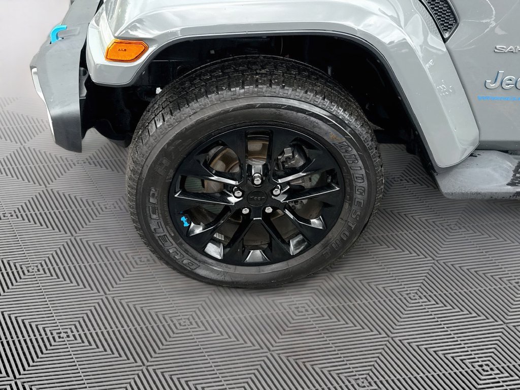 Certified 2023 Jeep Wrangler Unlimited Sahara AWD/4WD image 34