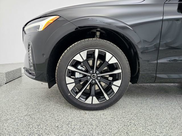 New 2026 Volvo XC60 B5 Plus w/ Climate Package image 24