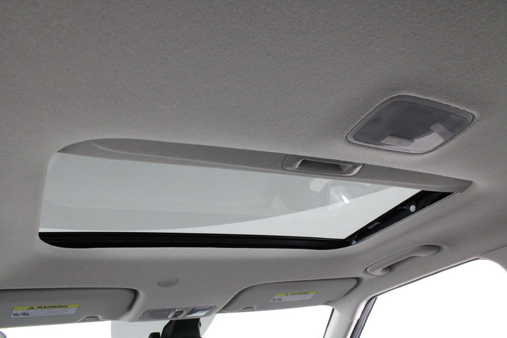 Certified 2025 Hyundai Venue SEL FWD image 23