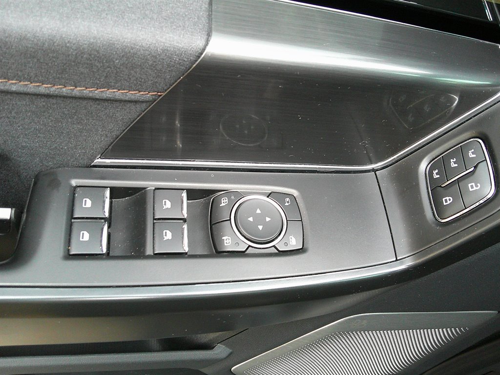 Used 2022 Ford F150 Raptor w/ Equipment Group 801A High image 40