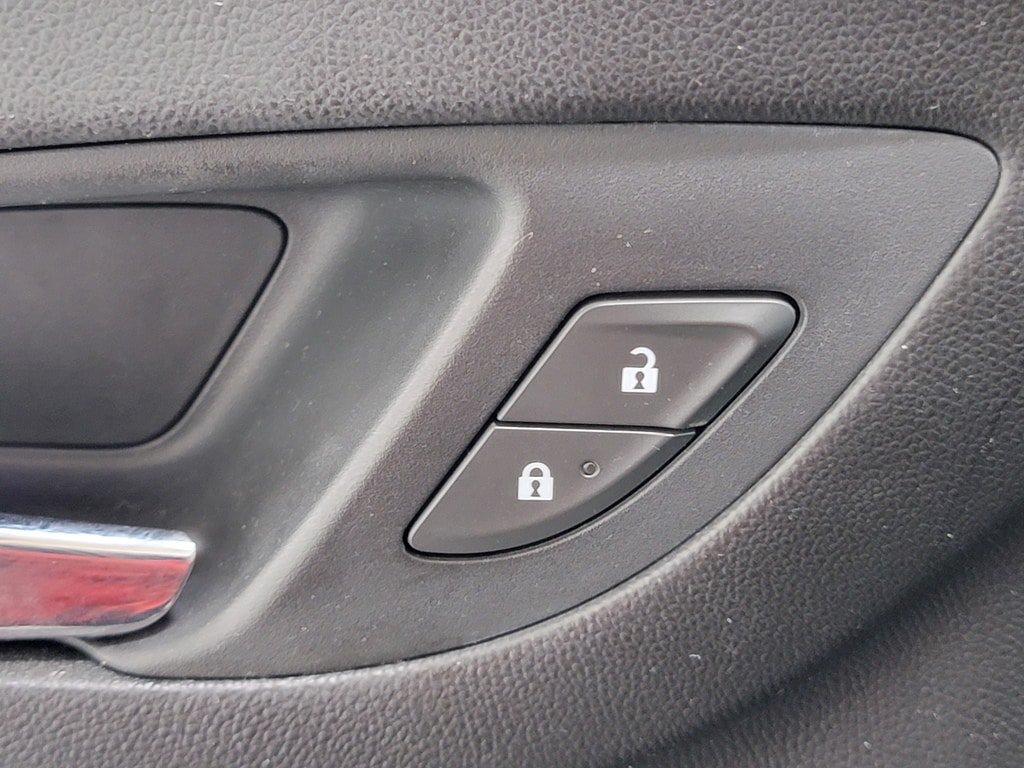Used 2020 Chevrolet Equinox LT FWD image 27