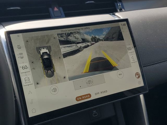 Certified 2025 Land Rover Discovery Sport Dynamic SE image 33
