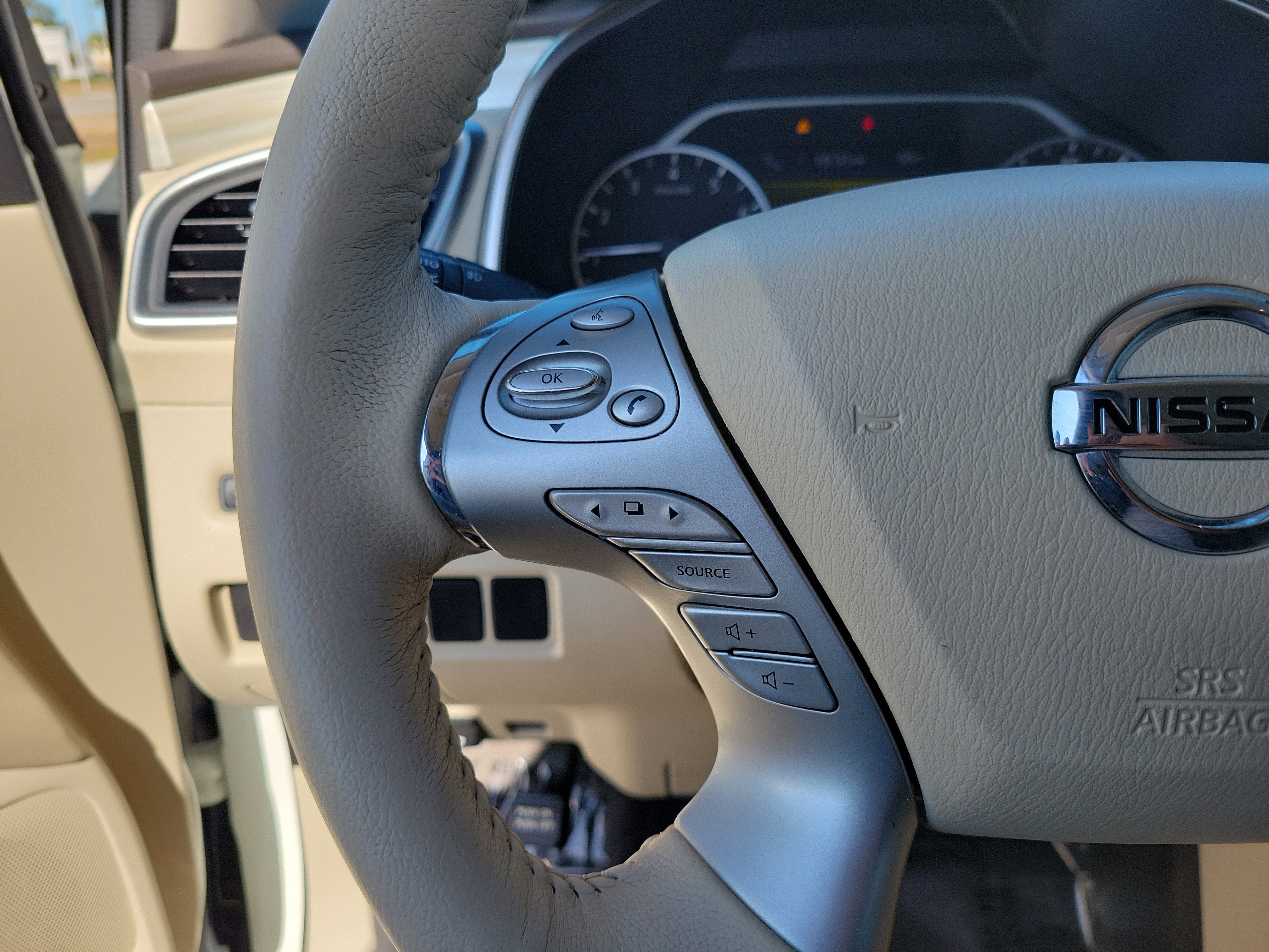 Used 2018 Nissan Murano SV w/ Cargo Package image 27